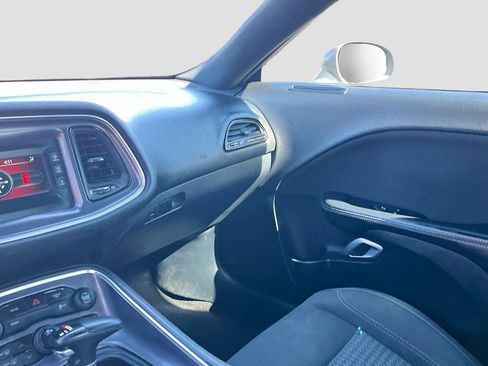 Used 2017 Dodge Challenger SXT RWD image 20