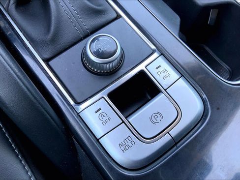 Certified 2022 Kia Telluride S FWD image 28
