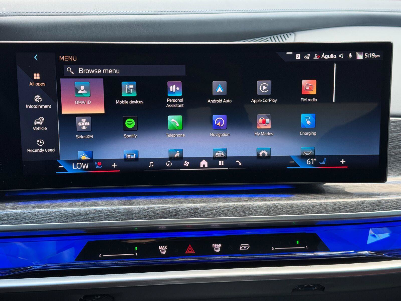 Used 2023 BMW i7 xDrive60 AWD/4WD image 27