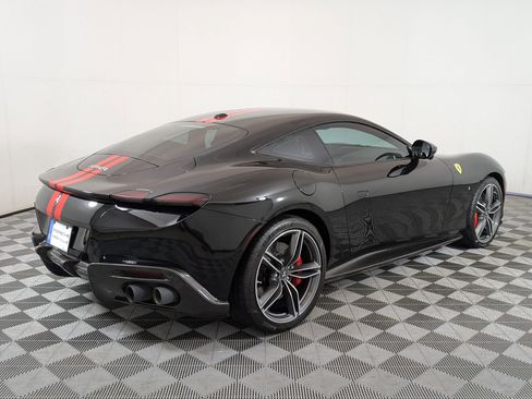 Used 2022 Ferrari Roma image 10