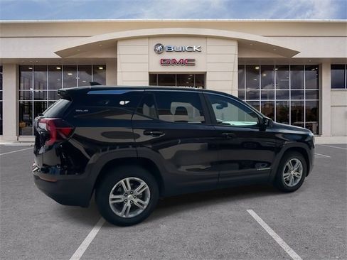 Used 2023 GMC Terrain SLE image 15