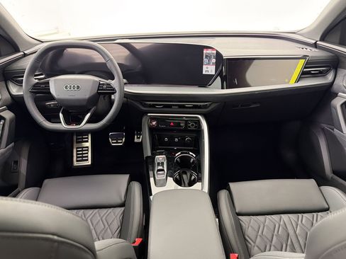 New 2026 Audi SQ5 Premium Plus image 18