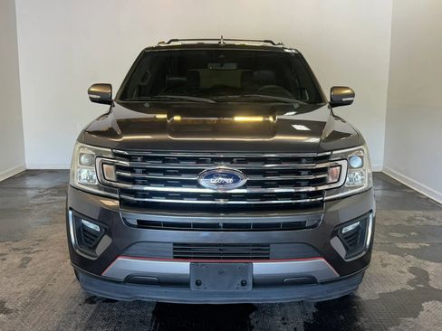 Used 2018 Ford Expedition Max XLT w/ Equipment Group 202A RWD image 2