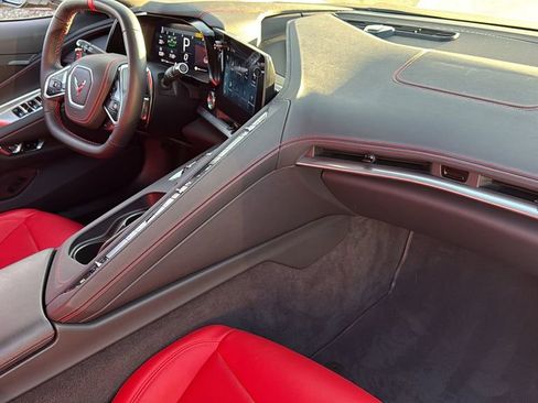 Used 2025 Chevrolet Corvette Stingray Convertible w/ 1LT image 30