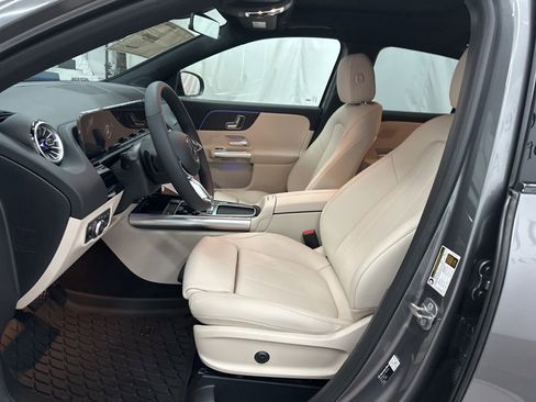 New 2026 Mercedes-Benz GLA 250 GLA 250 image 20