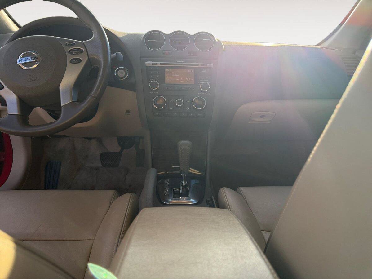 Used 2011 Nissan Altima 2.5 S w/ 2.5S Premium Pkg FWD image 11