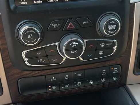 Used 2016 RAM 1500 Laramie Longhorn w/ Convenience Group AWD/4WD image 16