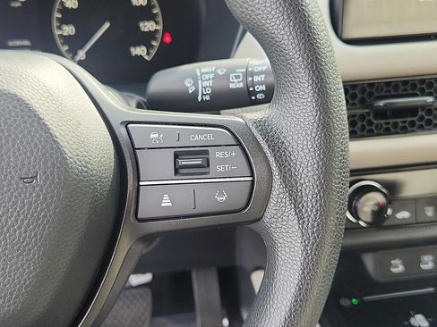 Certified 2026 Honda HR-V LX image 21