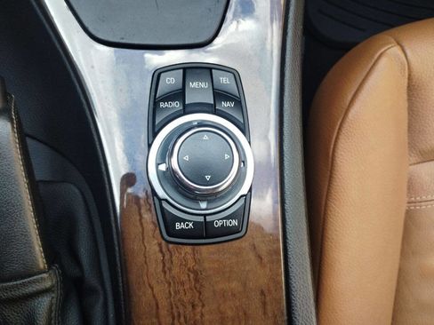 Used 2010 BMW 335i xDrive Coupe w/ Premium Pkg image 21