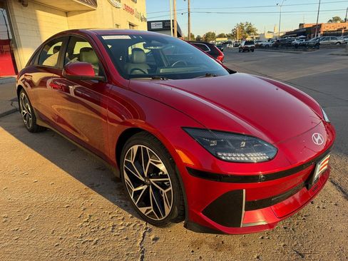 Used 2023 Hyundai Ioniq 6 SEL image 12