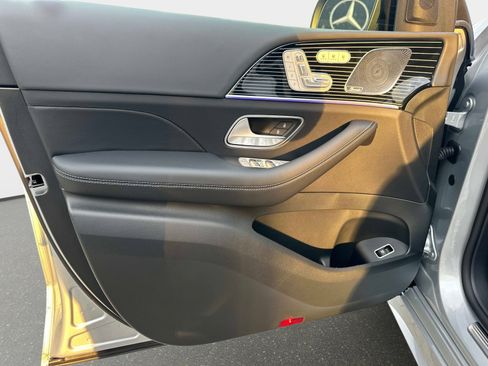 New 2026 Mercedes-Benz GLS 450 450 4MATIC SUV image 17
