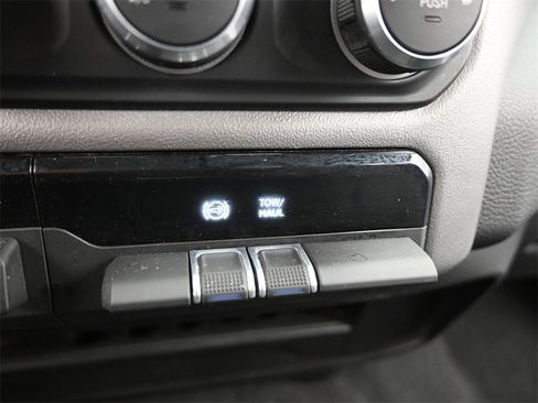 Used 2023 RAM 2500 Big Horn w/ Level 1 Equipment Group image 27