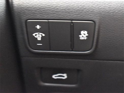 Certified 2025 Kia K5 GT-Line image 25