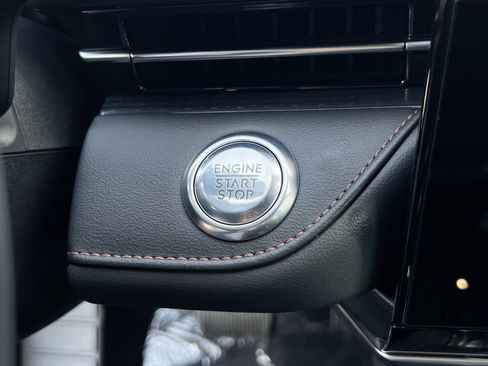 New 2025 Lincoln Nautilus Reserve w/ Jet Appearance Package image 24