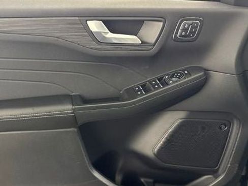 New 2026 Ford Escape SE w/ PHEV Premium Package image 19