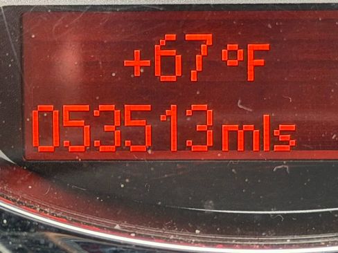 Used 2011 MINI Cooper Convertible image 17