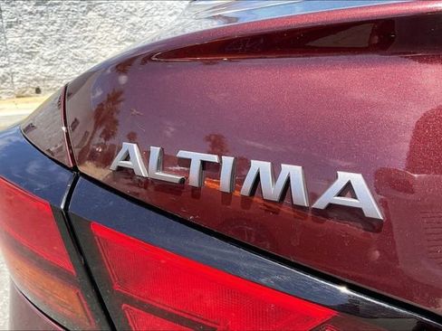 Certified 2024 Nissan Altima 2.5 SV FWD image 31