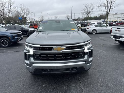 Certified 2024 Chevrolet Silverado 1500 LT image 3