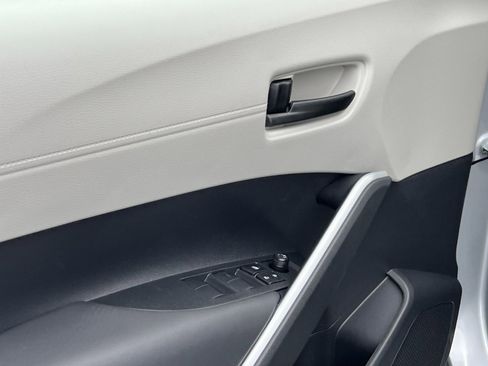 New 2026 Toyota Corolla Cross L image 10