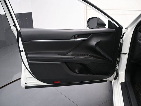 Used 2023 Toyota Camry LE AWD/4WD image 8