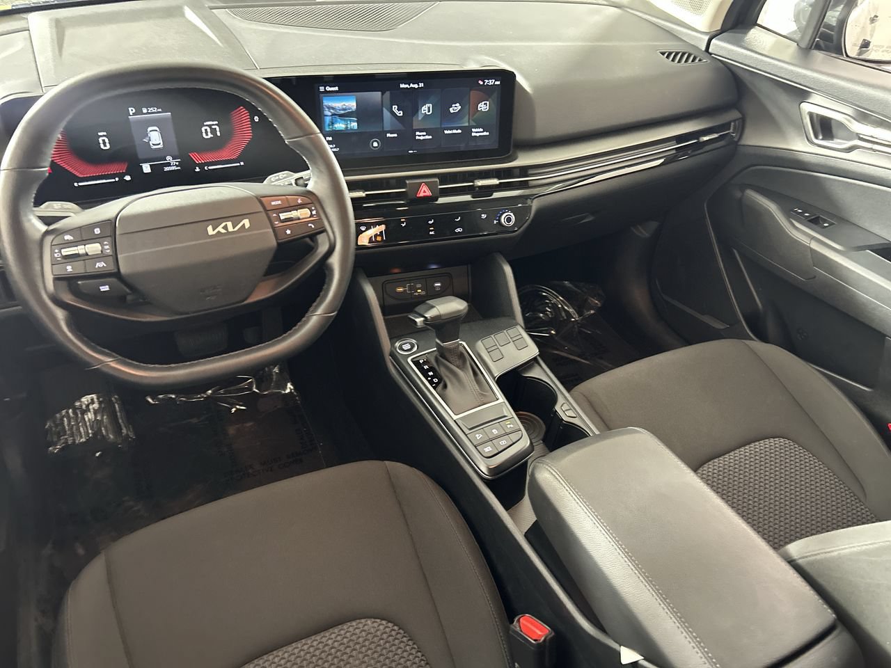 Used 2026 Kia Sportage LX FWD image 23