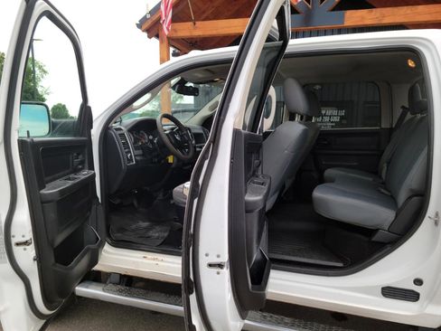 Used 2015 RAM 2500 Tradesman w/ Chrome Appearance Group AWD/4WD image 7