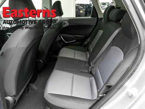 Used 2023 Kia Soul LX w/ Option Group 015 FWD image 21