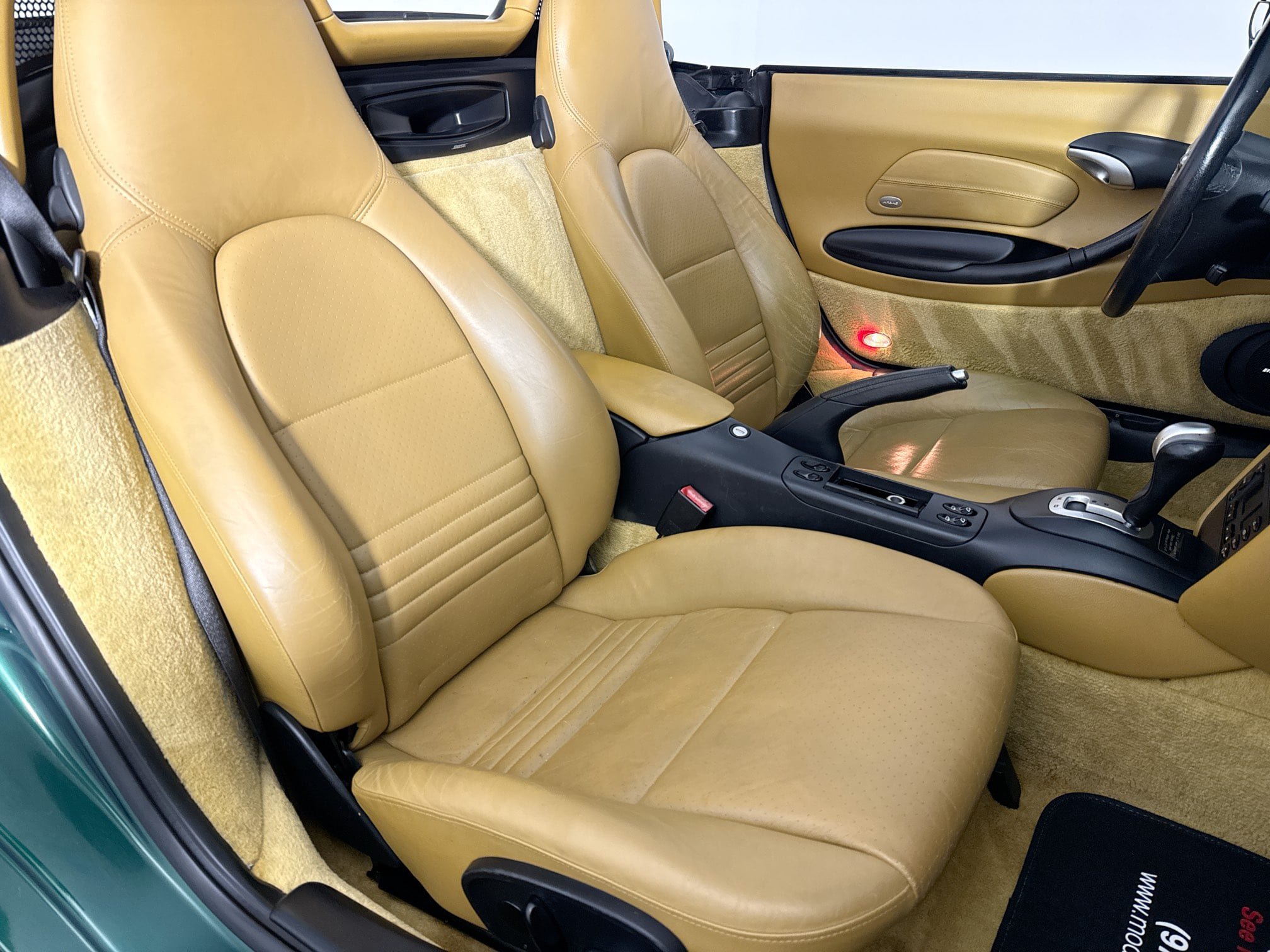 Used 2002 Porsche Boxster RWD image 32