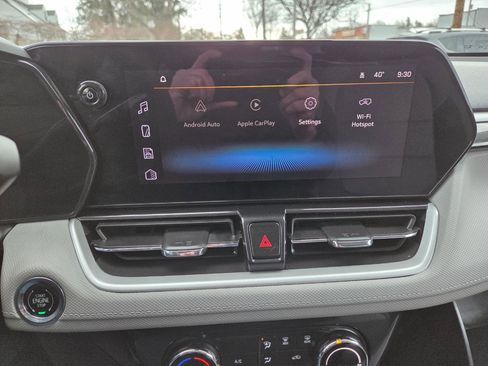 Used 2025 Chevrolet TrailBlazer LT w/ LT Cold Weather Package image 26