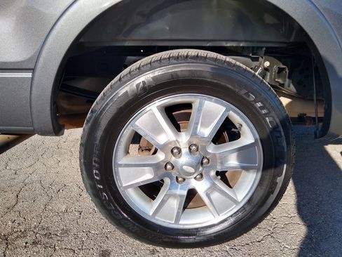 Used 2013 Ford F150 Lariat w/ Luxury Equipment Group image 18