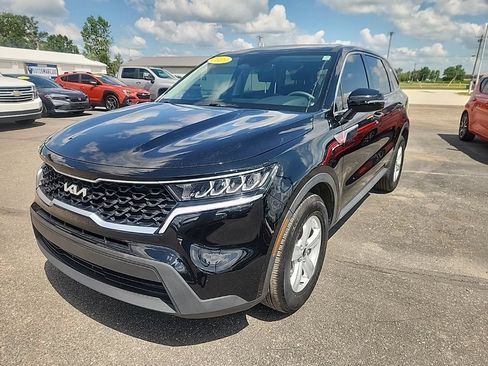 Used 2023 Kia Sorento LX FWD image 7
