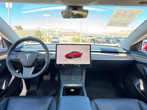 Used 2022 Tesla Model 3 image 13