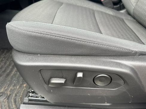 Used 2025 Chevrolet Silverado 1500 LT image 13