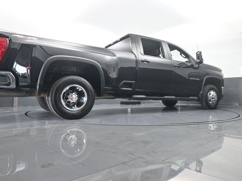 Used 2024 Chevrolet Silverado 3500 LT image 65
