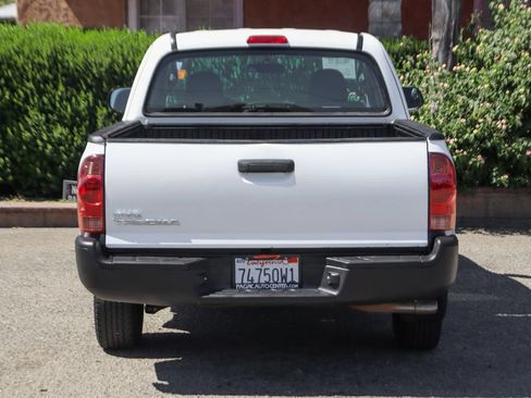 Used 2015 Toyota Tacoma 2WD Access Cab image 7
