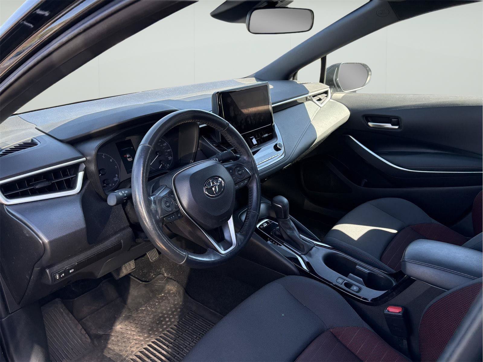 Used 2024 Toyota Corolla SE FWD image 9