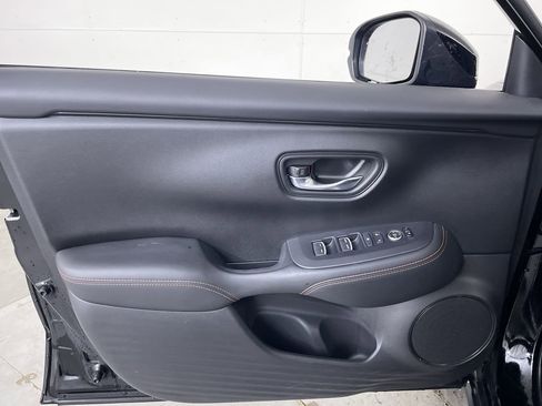 Used 2023 Honda HR-V Sport image 10