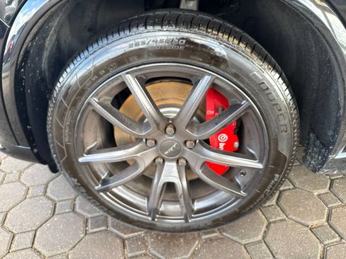 Used 2018 Dodge Durango SRT w/ Trailer Tow Group IV AWD/4WD image 14
