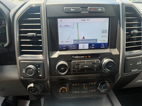 Used 2020 Ford F150 XLT w/ Equipment Group 302A Luxury AWD/4WD image 28