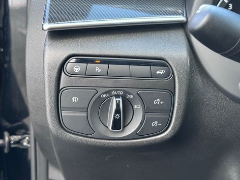 Used 2023 INFINITI QX50 Sport image 19