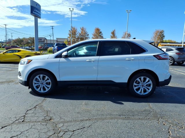 Used 2024 Ford Edge Titanium AWD/4WD image 4
