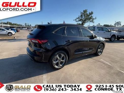 Used 2023 Ford Escape ST-Line w/ Tech Pack #1 FWD image 8