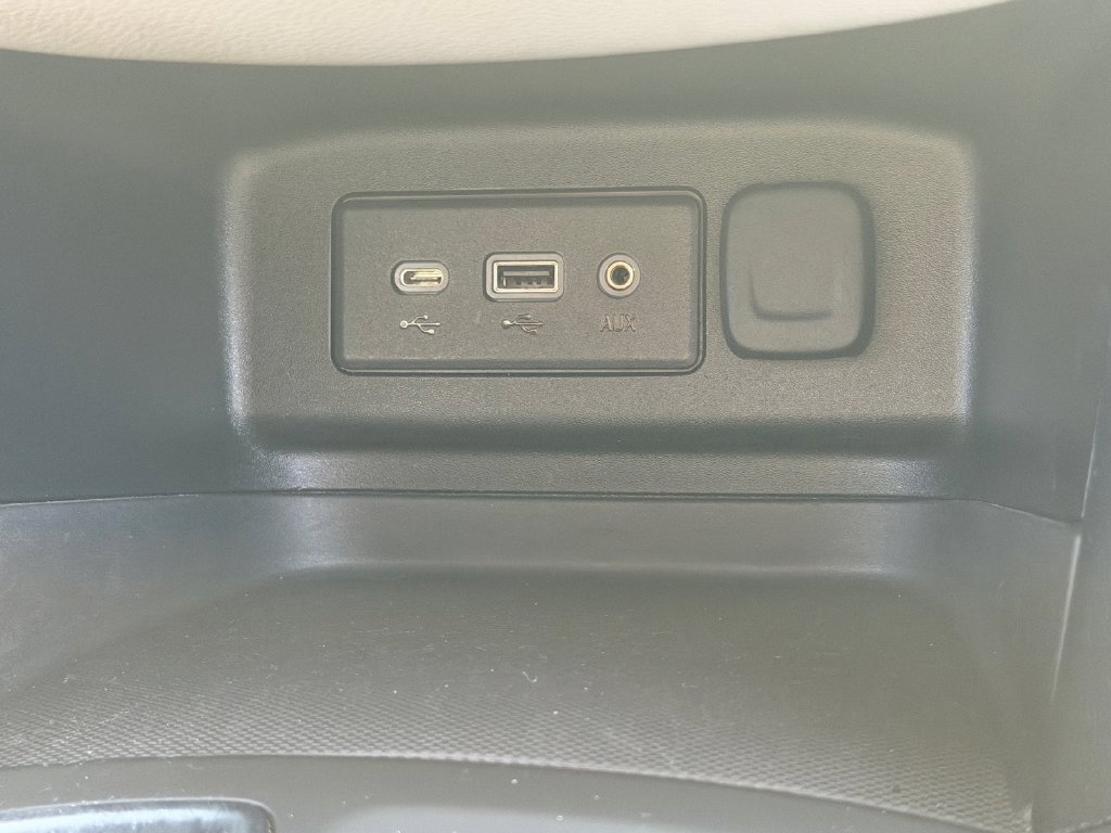 Used 2022 Chevrolet Equinox LS FWD image 27