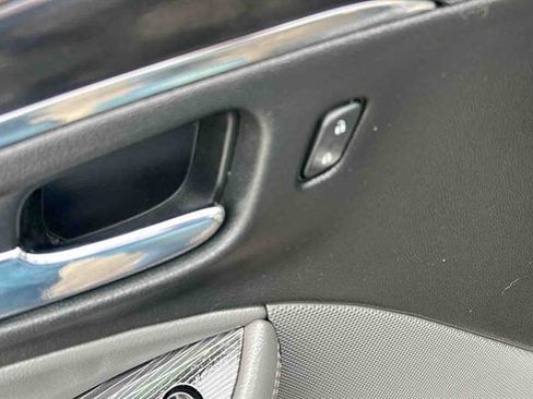 Used 2018 Chevrolet Impala Premier FWD image 13