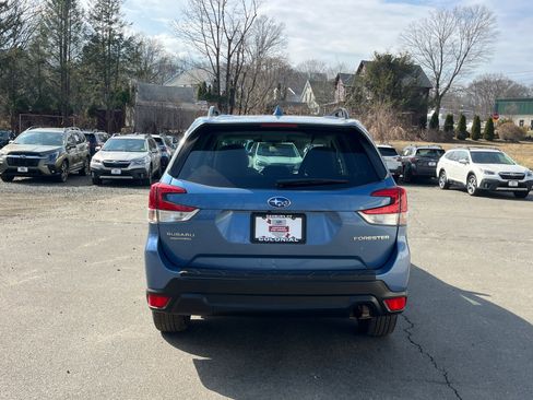 Certified 2023 Subaru Forester Premium image 3