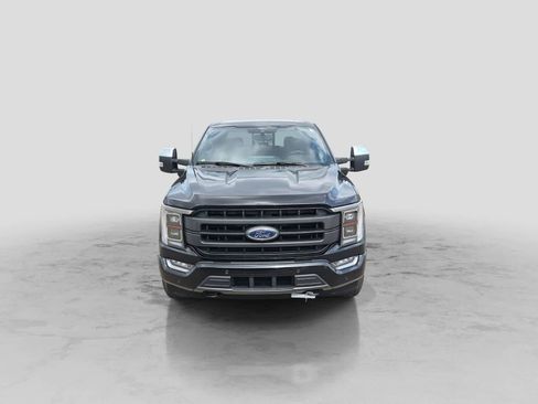 Used 2021 Ford F150 Lariat w/ Equipment Group 502A High AWD/4WD image 3