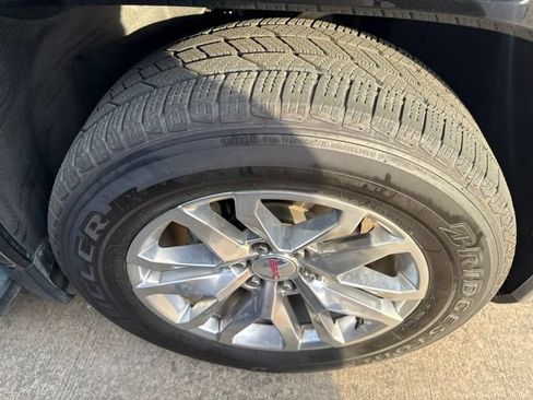 Used 2022 GMC Sierra 1500 SLT AWD/4WD image 4