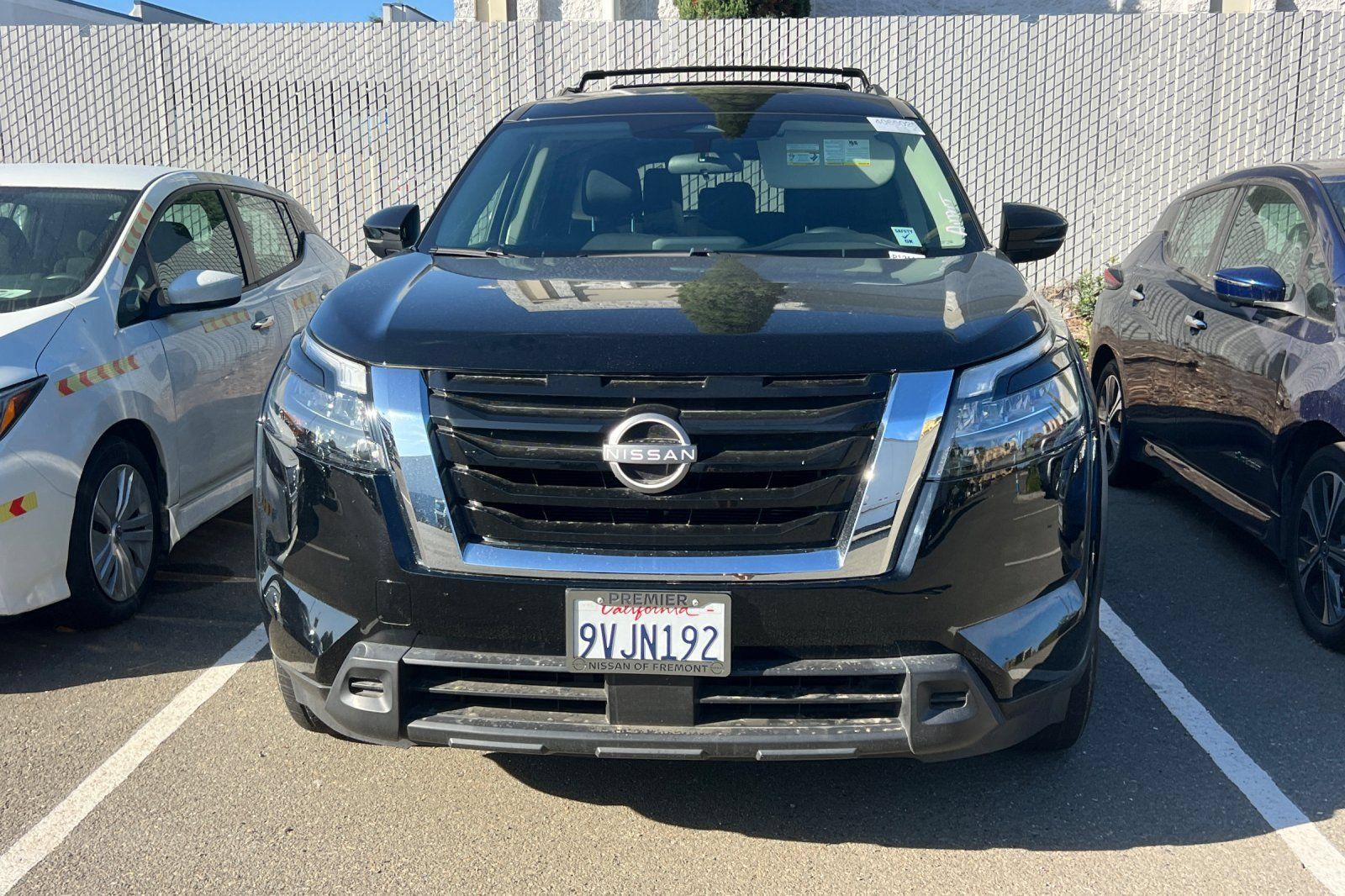 Certified 2025 Nissan Pathfinder SV FWD image 3
