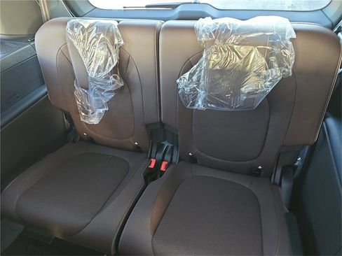 New 2025 Volkswagen ID. Buzz Pro S image 9