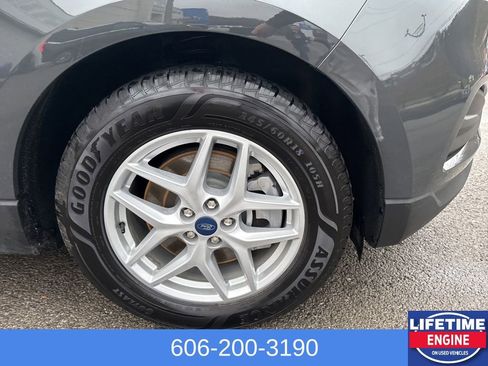 Used 2021 Ford Edge SE image 5